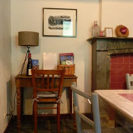 Traditional Holiday In With Private Garden * Beauraing