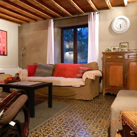Traditional Holiday In With Private Garden Beauraing