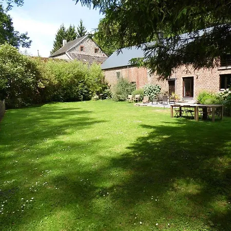 Traditional Holiday In With Private Garden